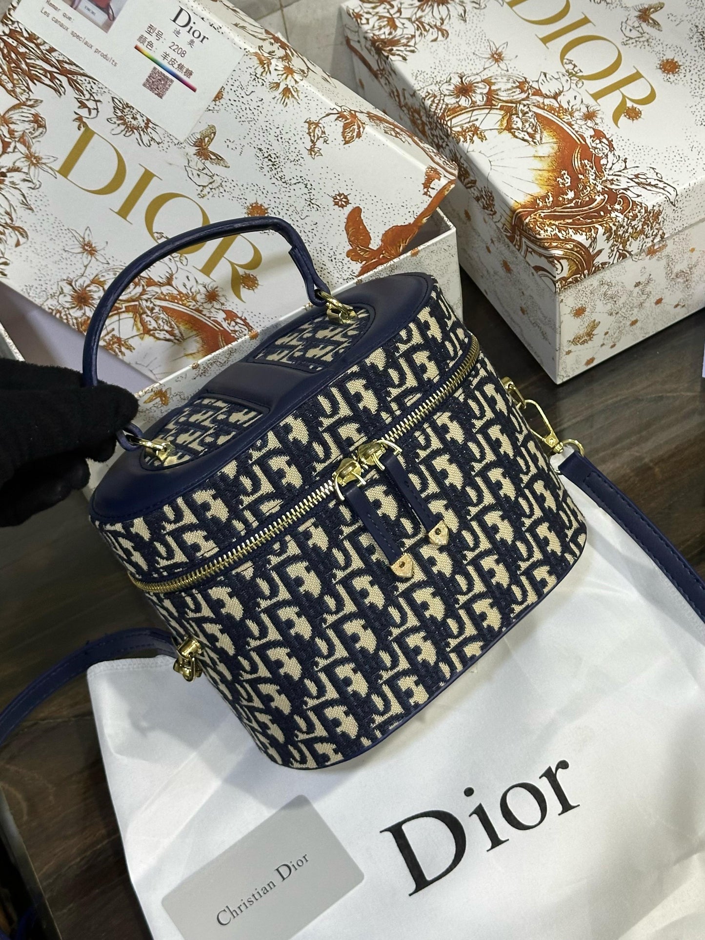 CHRISTIAN DIOR VANITY BAG 12A QUALITY WITH DIOR BOX, BILL & SATIN DUST COVER. SIZE _ 6 BY 8 INCHES