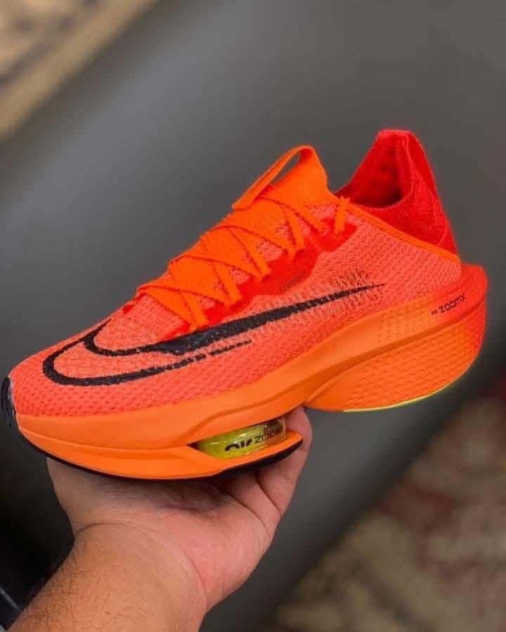 NIKE ZOOM ALPHAFLY